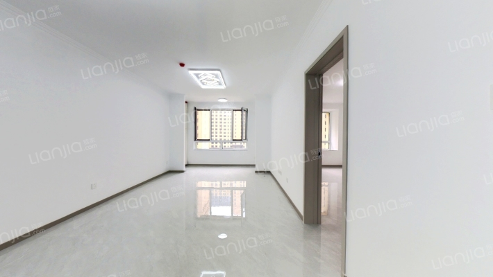 德信公园北侧 毛坯大两居 视野开阔-客厅