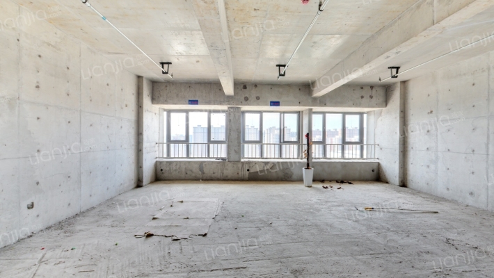 未来创客中心二手房实景图