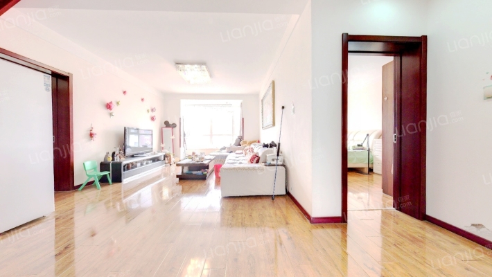 湖景豪庭二手房实景图