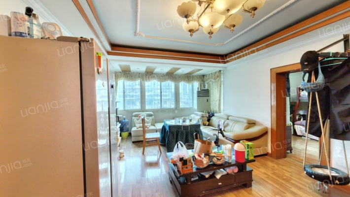 浦江路10号二手房实景图