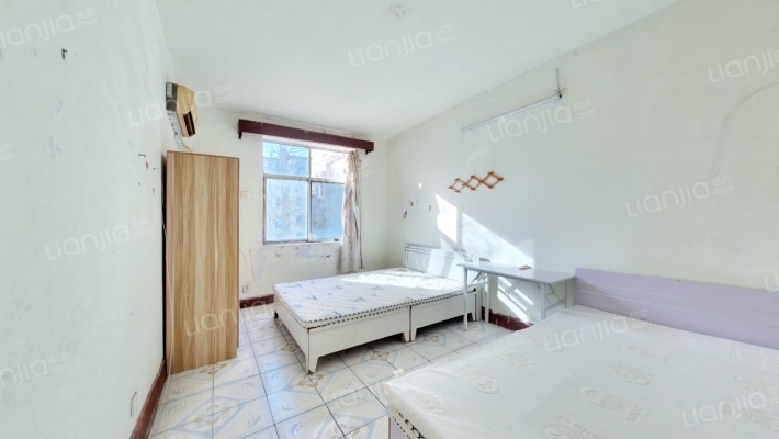 中原东路110号二手房实景图