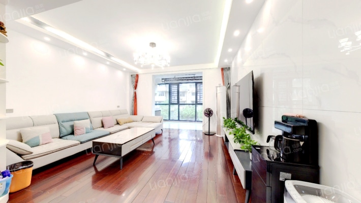 蓝色天际二手房实景图