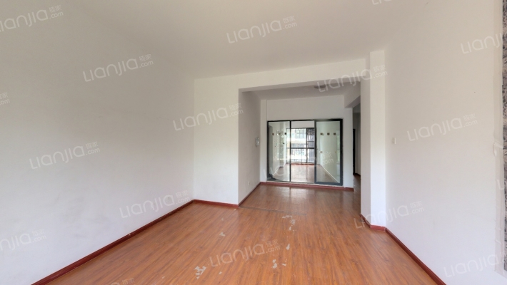 滇池卫城尚层二手房实景图