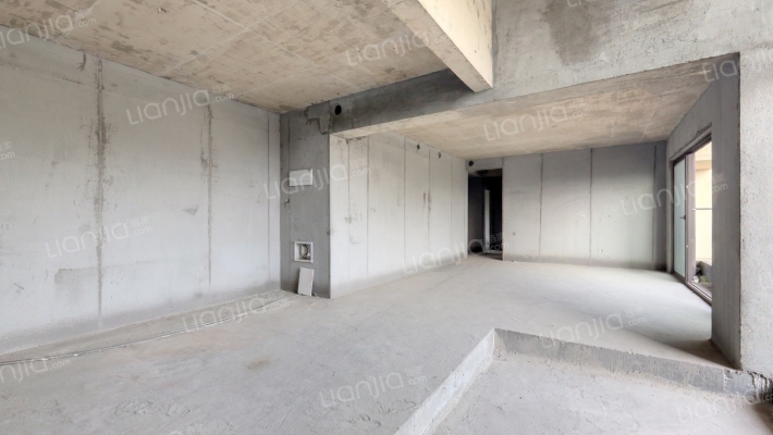 美的悦江府二手房实景图