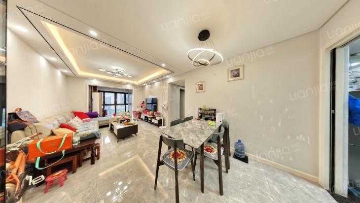 花样年香门第北区二手房实景图