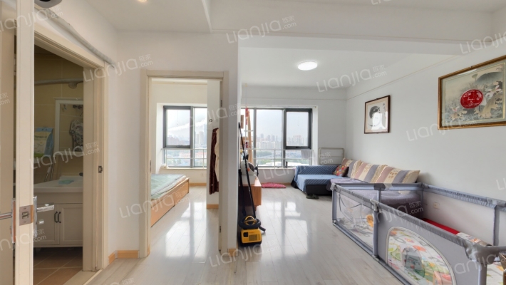 百年港湾B区二手房实景图