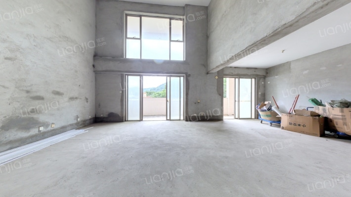 鸿荣源熙园山院二手房实景图