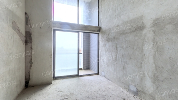 润发广场二手房实景图