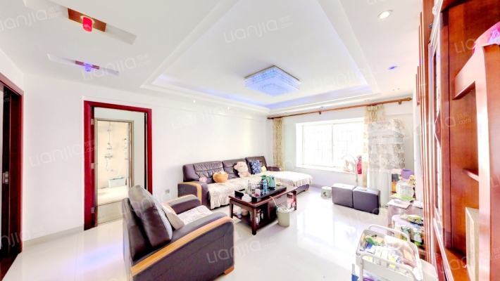 水岸名筑二手房实景图