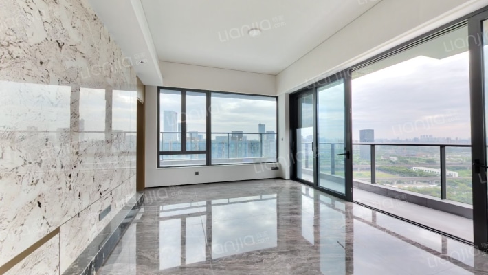 新鸿基·峻銮二手房实景图