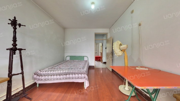 冯大里西楼二手房实景图