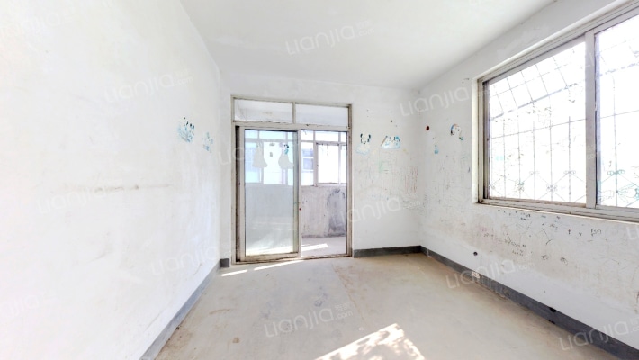 弓背街24号院二手房实景图