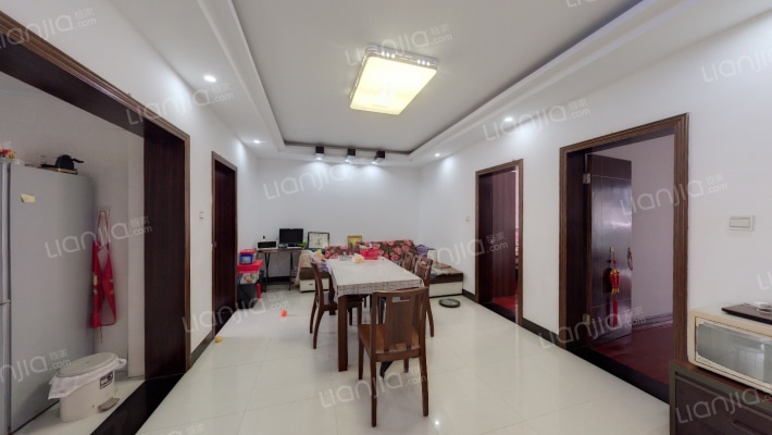 明霞花苑二手房实景图