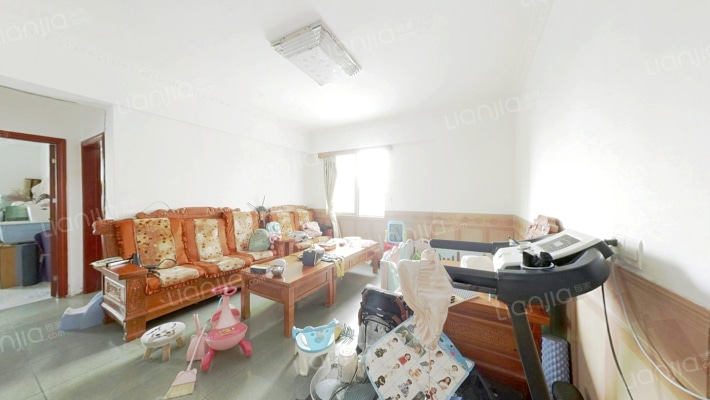 花园中心二手房实景图