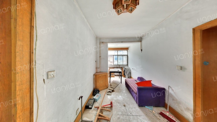 经七路8号院二手房实景图