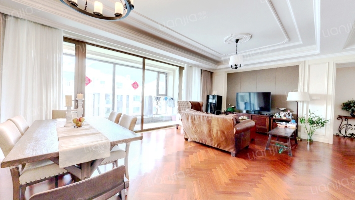 波尔多小镇二手房实景图