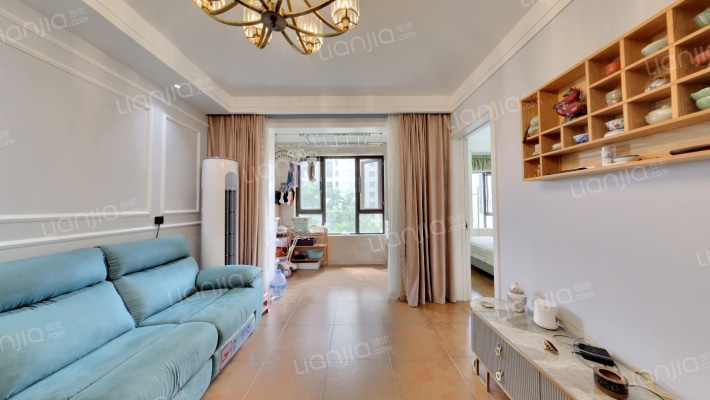 金地名悦二手房实景图