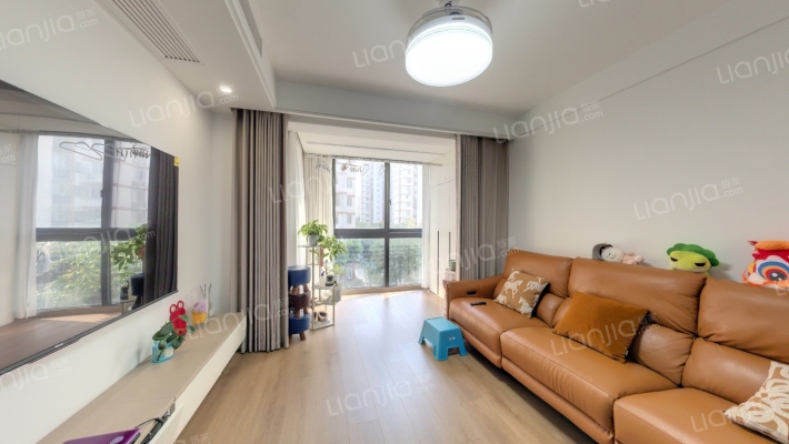 高行绿洲(二期)二手房实景图