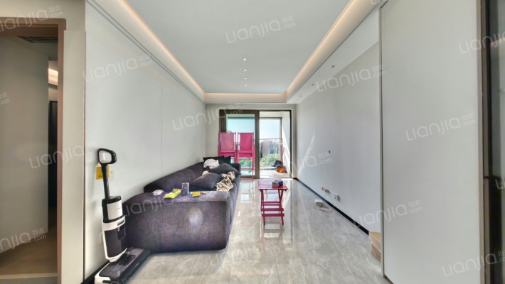 和荣西湾二手房实景图