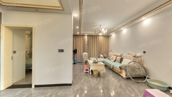 先锋街二段303号二手房实景图