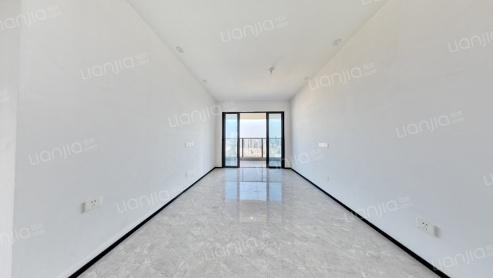 领峰杰筑二手房实景图