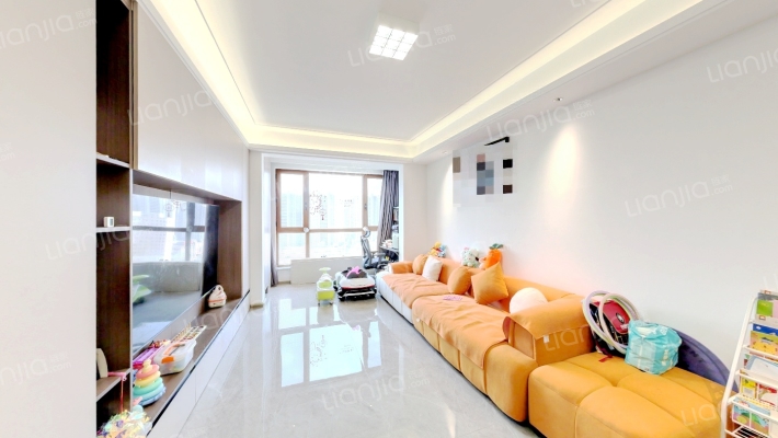 天和悦江山二手房实景图