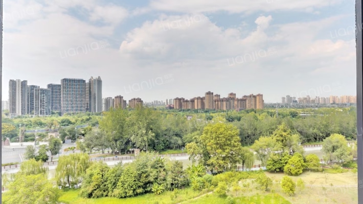 理工东苑二手房实景图