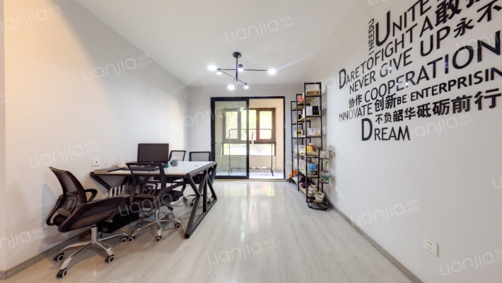 绿地理想名苑二手房实景图