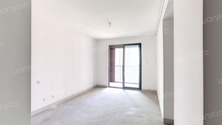 新立嘉园二手房实景图