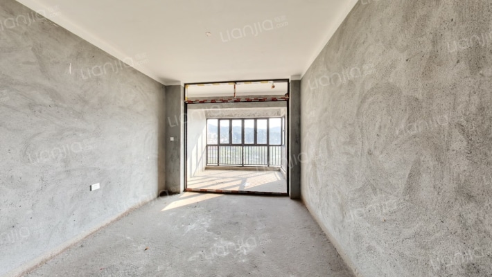 诚丰荔园二手房实景图