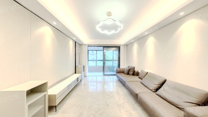 仁恒江湾时代二手房实景图