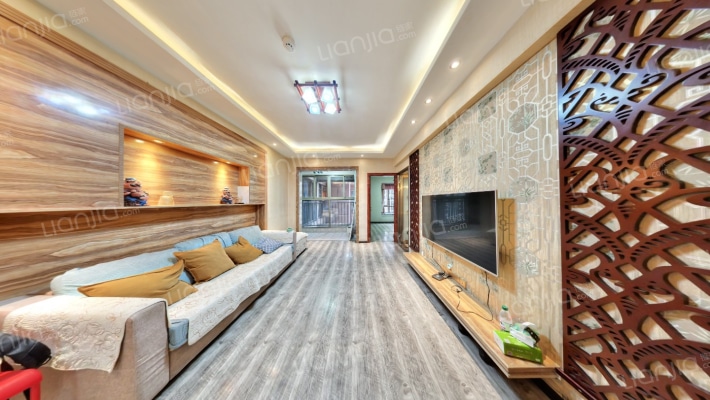 花果园T2区二手房实景图