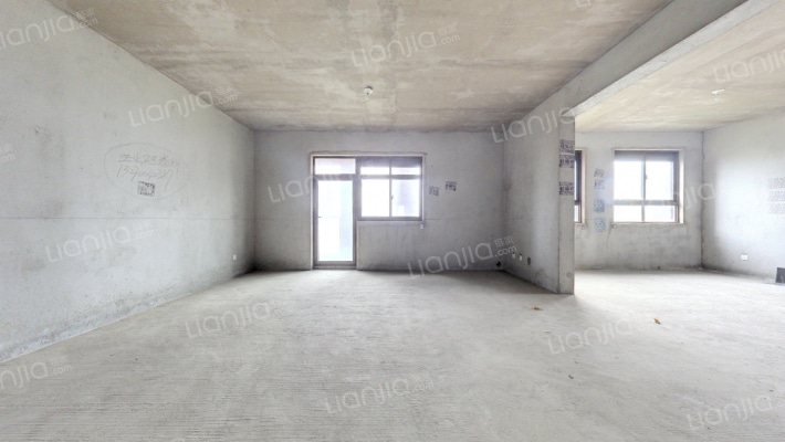 银豪紫缘公寓二手房实景图