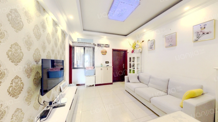 东衡爱地社区二手房实景图