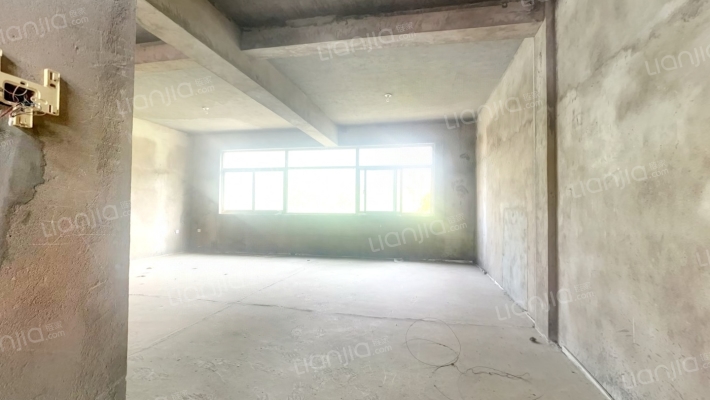 公务员小区二手房实景图