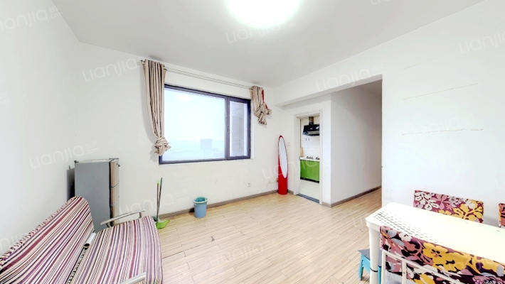 万和丽都二手房实景图