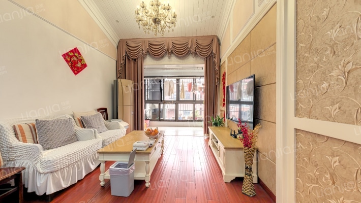 玉荷春天二手房实景图