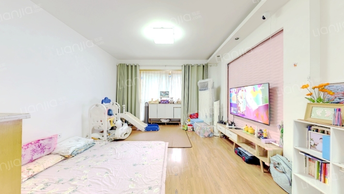 普天小区二手房实景图