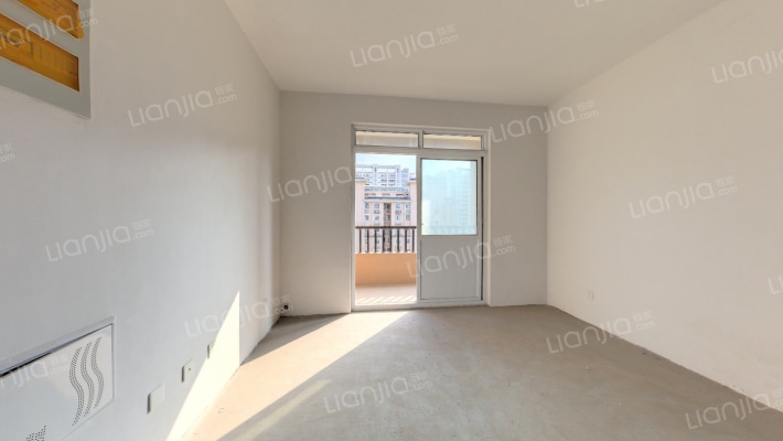 汇泰嘉园东区二手房实景图