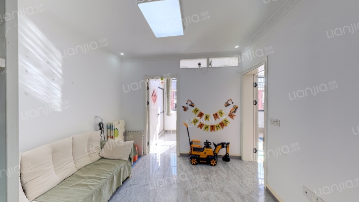 高华小区二手房实景图