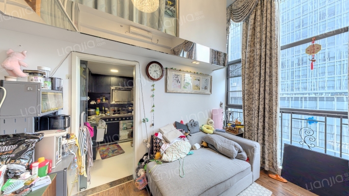 君立国际公寓二手房实景图