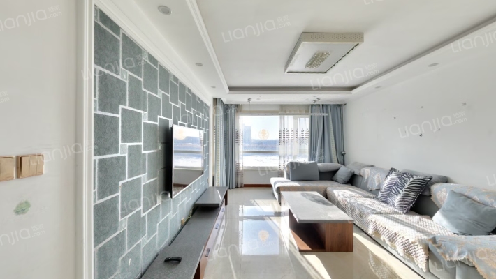 保利蔷薇二手房实景图