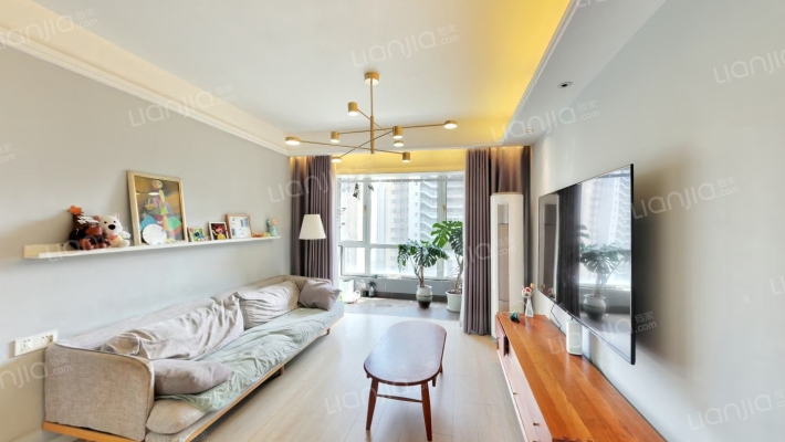 万科城二期二手房实景图