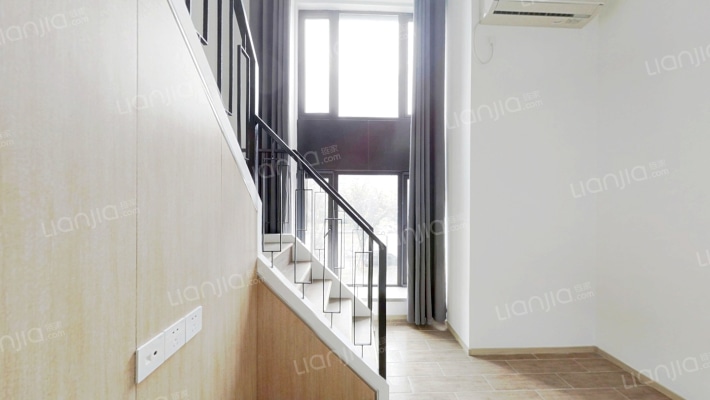 嵩江西路36号二手房实景图