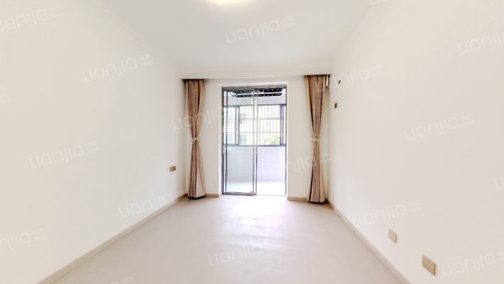 蕾蕾硕苑二手房实景图