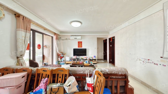 保利香槟国际花园二手房实景图