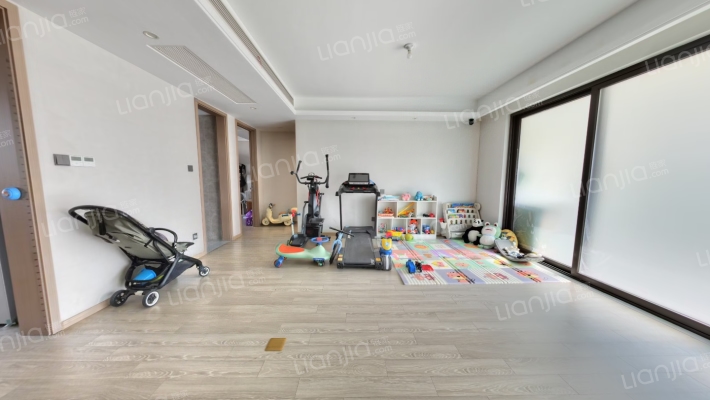 蔚然锦绣二手房实景图