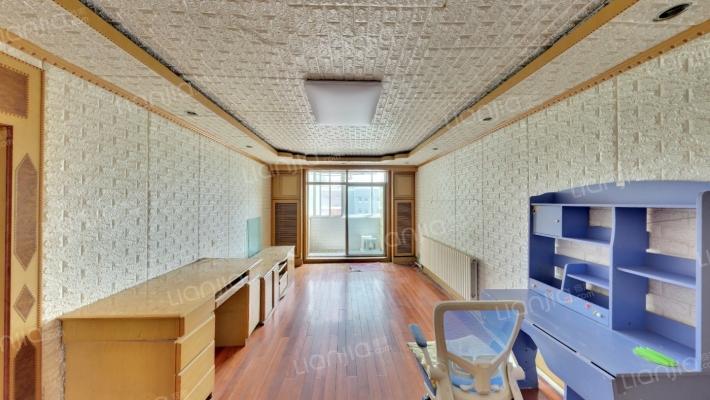 省医院大白楼二手房实景图