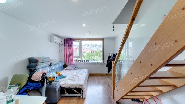 恒峰天泉小镇欢乐颂二手房实景图