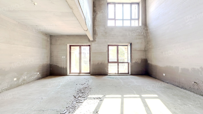 大湖颐湖苑二手房实景图